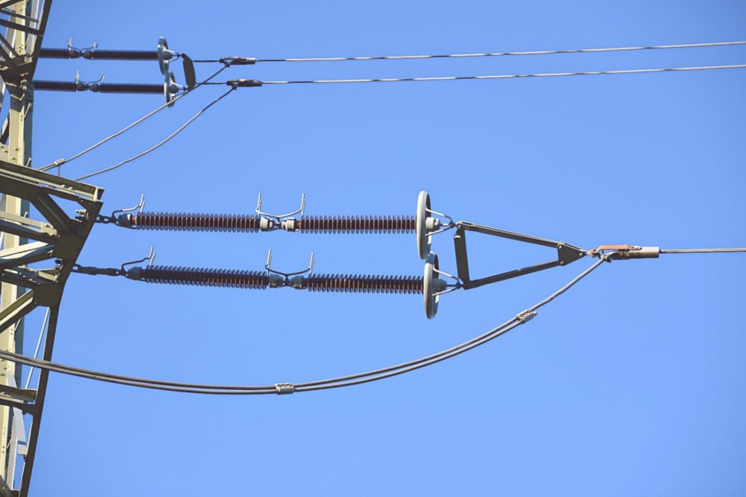 Студенты изучают системы преобразования энергии волн